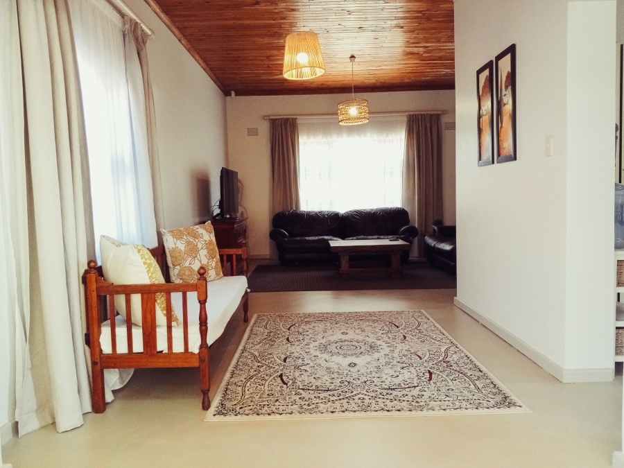6 Bedroom Property for Sale in Bayview Western Cape